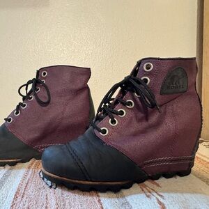 Sorel 1964 PDX Wedge Leather and Canvas Bootie (Purple Dahlia/black)